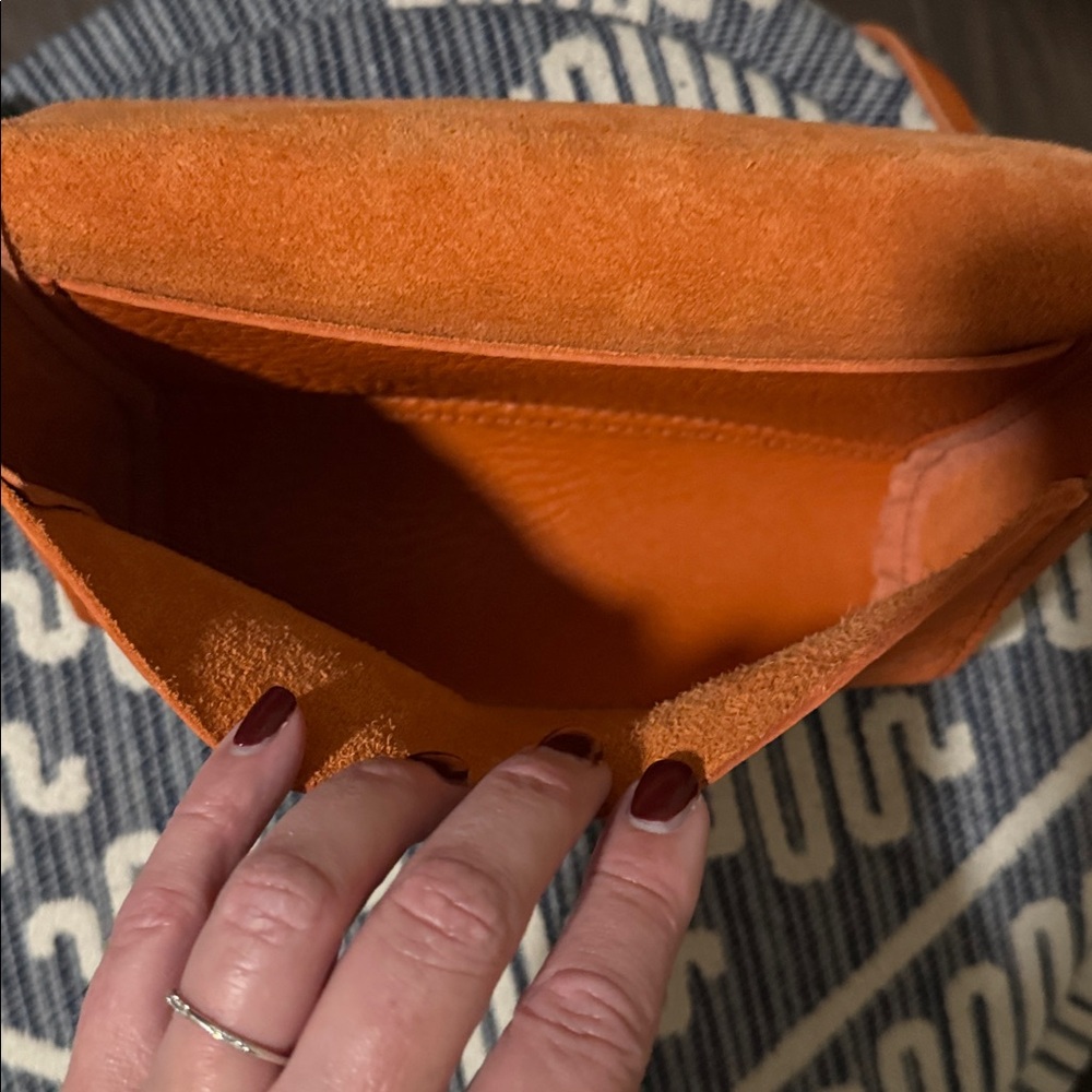 NWT Portland Leather Orange Crossbody Bag Metro - Large FREE Leather Tassel - Picture 5 of 12